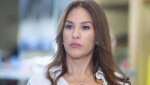 Kızılcık Şerbeti Kıvılcım kimdir? Kızılcık Şerbeti dizisinde Kıvılcım karakteri, izleyicilerin