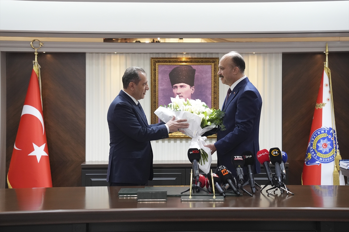 İstanbul Emniyet Müdürlüğü yerleşkesinde düzenlenen devir teslim töreninde, Yıldız, görevi