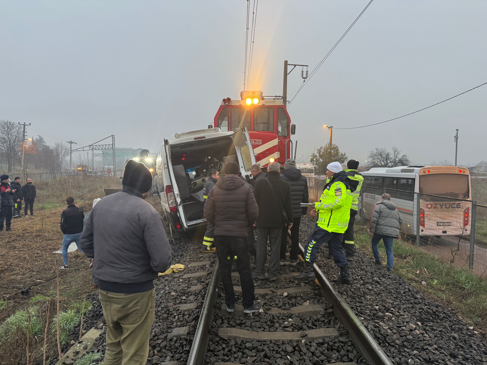 Kırklareli’nin Alpullu beldesinde Kapıkule Garı’na giden yük treni, hemzemin geçitte