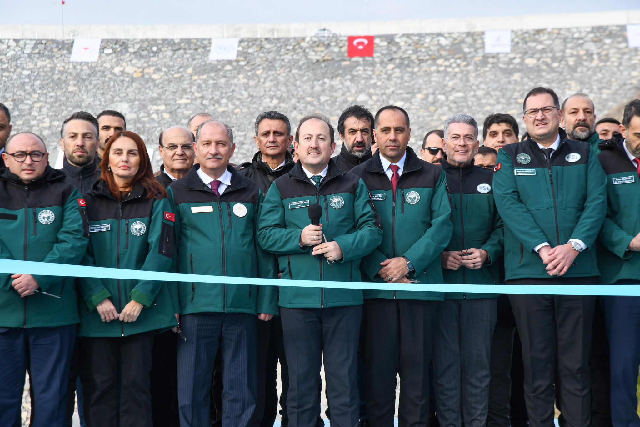 Mersin Valisi Ali Hamza Pehlivan, Cumhurbaşkanı Recep Tayyip Erdoğan’ın yaptığı