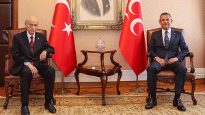 Kayyum atamalarına ilişkin açıklamaların ardından MHP ve CHP’li kurmaylar temaslara