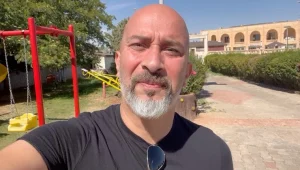 Ozan Ayhan kaç yaşında? Televizyon ekranlarına damga vuran “Uzak Şehir”