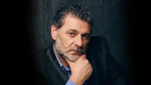 Özcan Varaylı kaç yaşında? Cumartesi akşamlarının vazgeçilmez yapımlarından biri olan