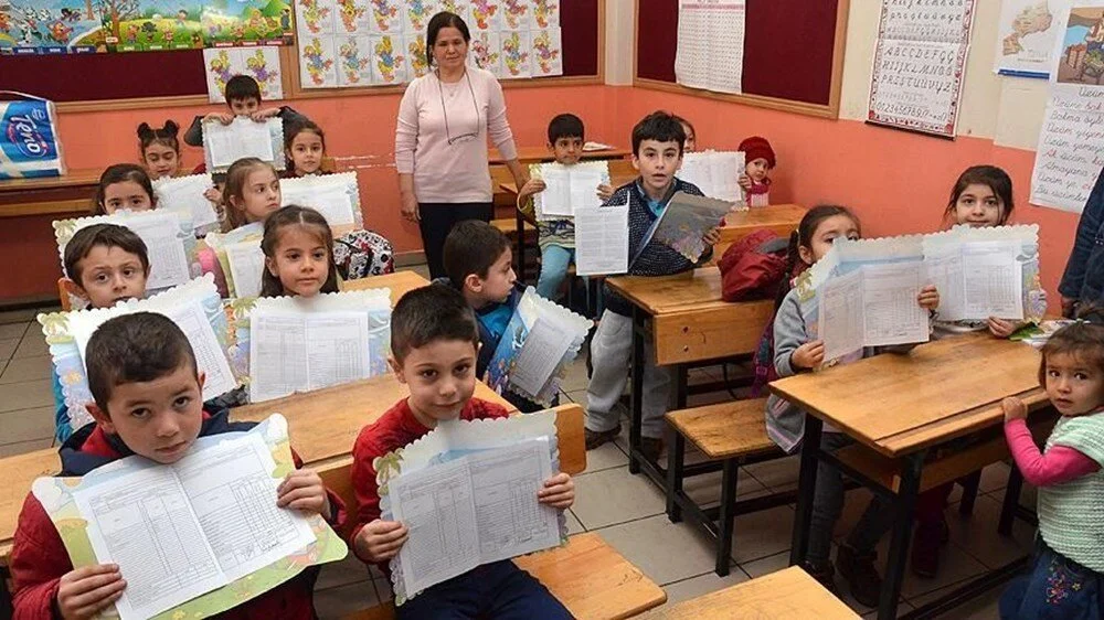 Ocak ayının yaklaşmasıyla birlikte, öğrenciler ve veliler okulların kapanış tarihini