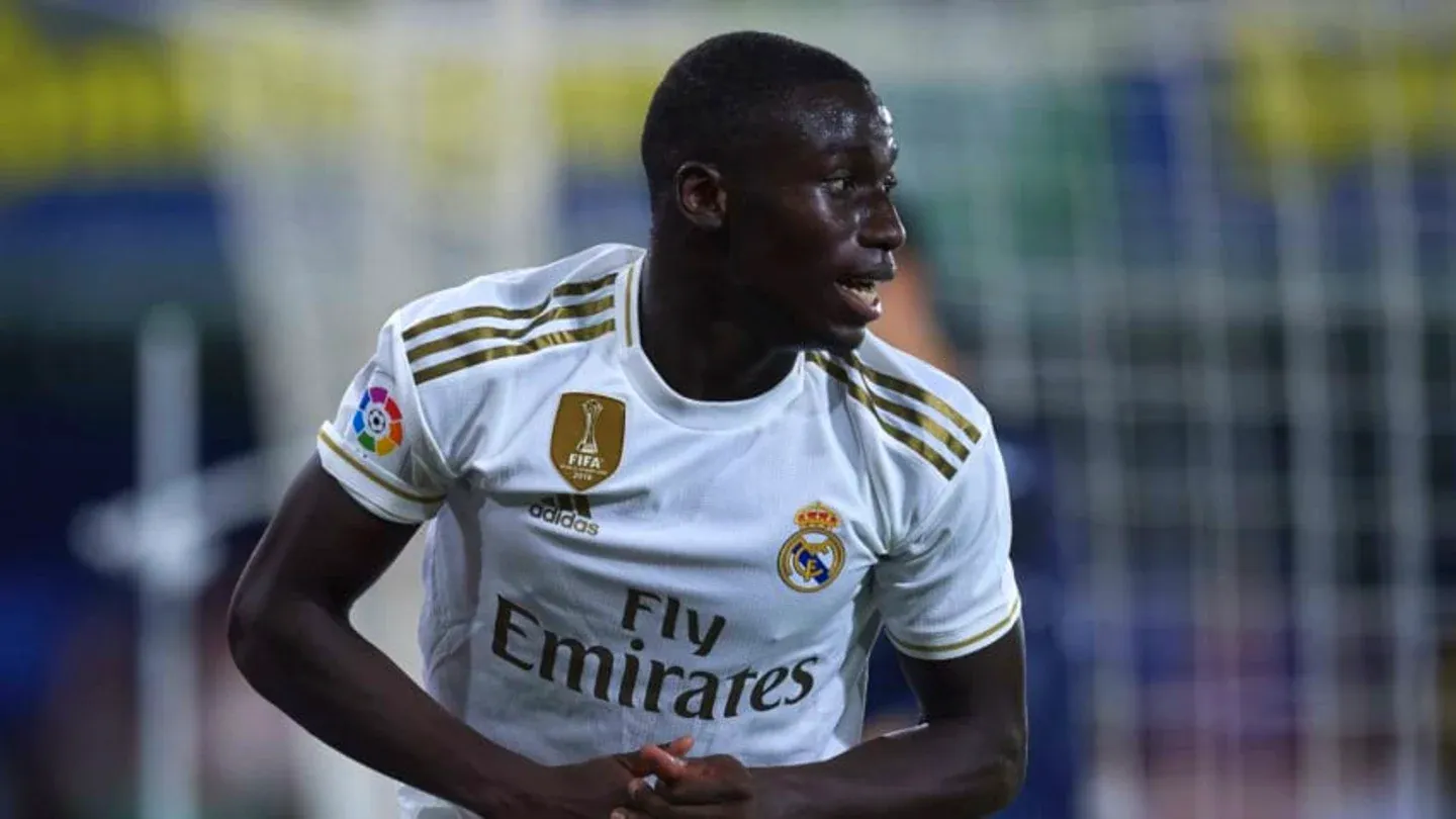 Real Madrid’in önemli savunma oyuncularından biri olan Ferland Mendy, hem