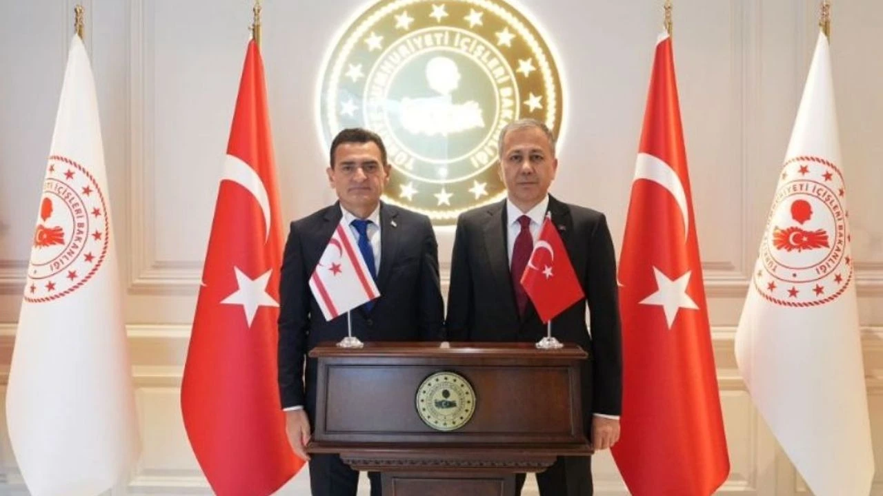 Yerlikaya, görüşmeye ilişkin sosyal medya hesabından yaptığı açıklamada, mevkidaşı Oğuz