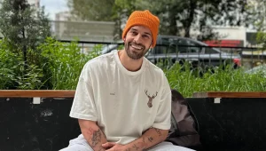 Yiğit Dikmen kaç yaşında? Kızılcık Şerbeti dizisinde “Serdar” karakterini canlandıran