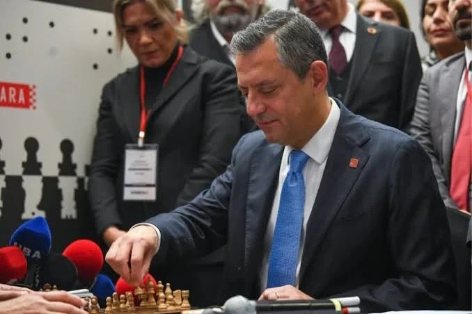Siyasette "Kartlar" Yeniden Dağıtılıyor – Hüseyin Alemdar