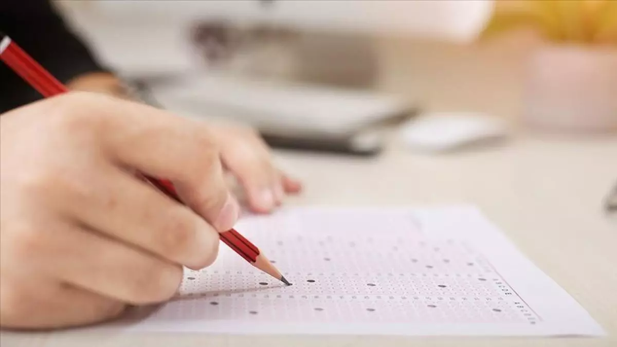 CD-DD Geçer Not mu, Bütünlemeye mi Kalınır? AÖF ve AUZEF’te DD Notu ile Şartlı mı Geçiliyor?