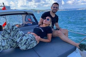 Survivor 2025, her zamanki gibi izleyicileri ekran başına kilitlemeyi başarıyor.