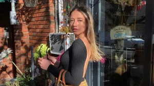 Survivor yarışmasıyla tanınan ve adını geniş kitlelere duyuran Aleyna Kalaycıoğlu,