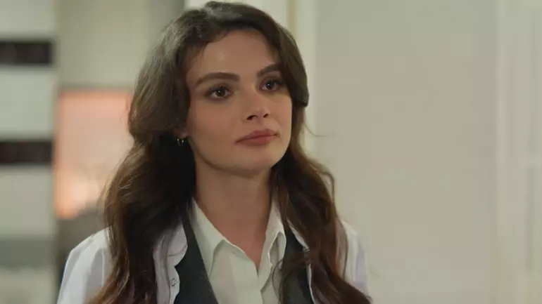 Alya ve Cihan Arasında Yeni Bir Aşk mı Doğuyor? Uzak Şehir’de Heyecan Dorukta!