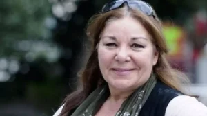 Türk tiyatrosunun ve televizyon dünyasının efsane isimlerinden biri olan Bedia