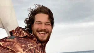 Çağatay Ulusoy Kimdir? Son dönemlerin en dikkat çeken oyuncularından biri