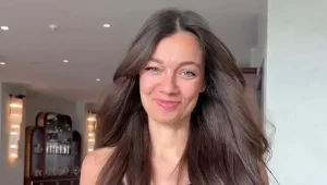 Ceyda Kasabalı Kimdir? YouTube’da “Noluyo Ya?” kanalıyla yıldızı parlayan, enerjik