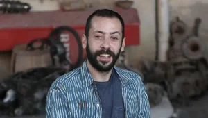 Deniz Gürzumar Kimdir? Deniz Gürzumar, Türkiye’nin yetenekli oyuncuları ve müzisyenleri