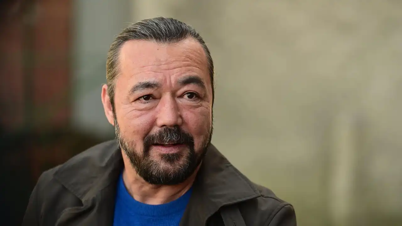 Hudutsuz Sevda İskender kimdir