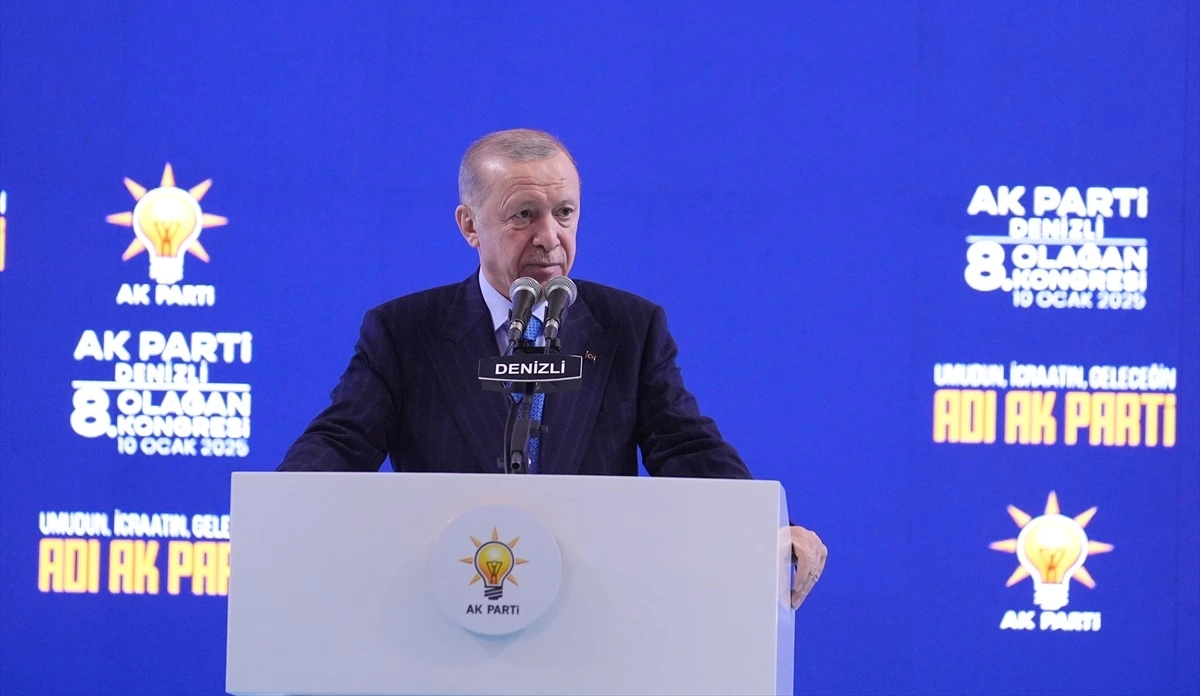 Cumhurbaşkanı ve AK Parti Genel Başkanı Recep Tayyip Erdoğan, AK