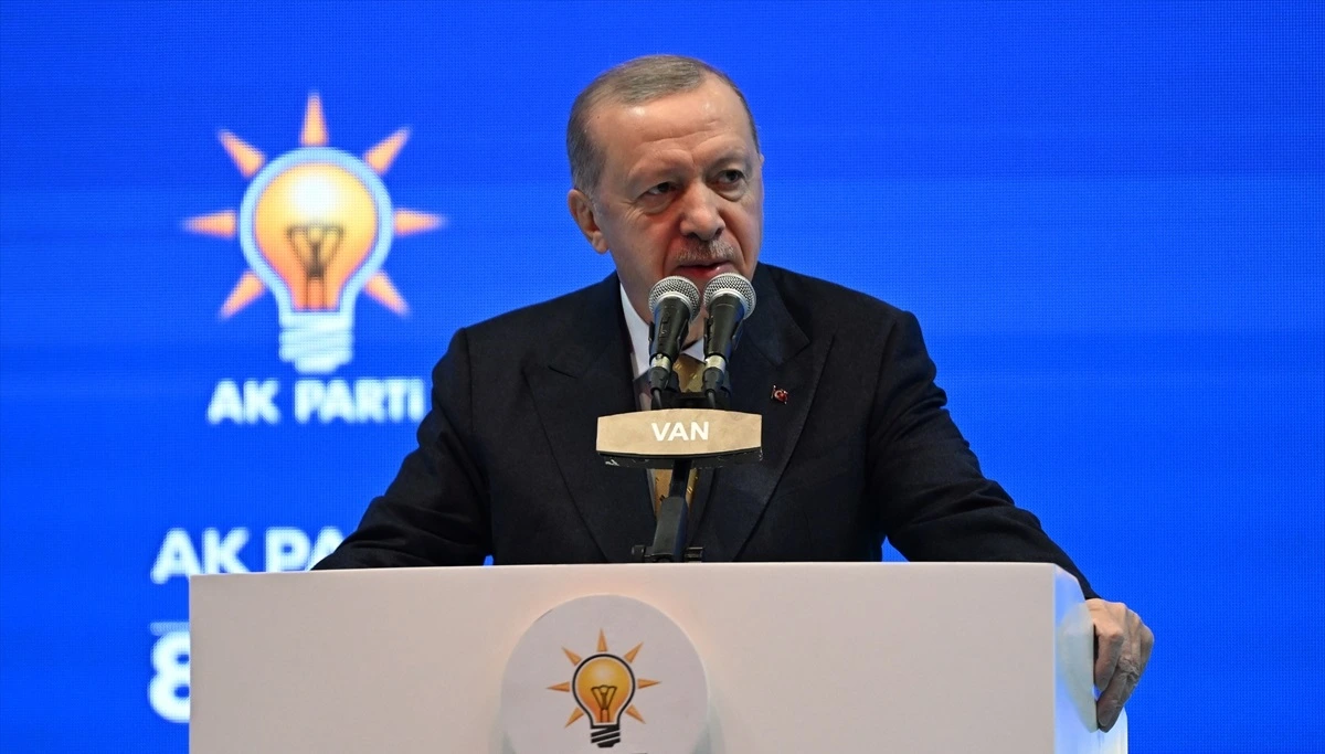 Cumhurbaşkanı ve AK Parti Genel Başkanı Recep Tayyip Erdoğan, partisinin