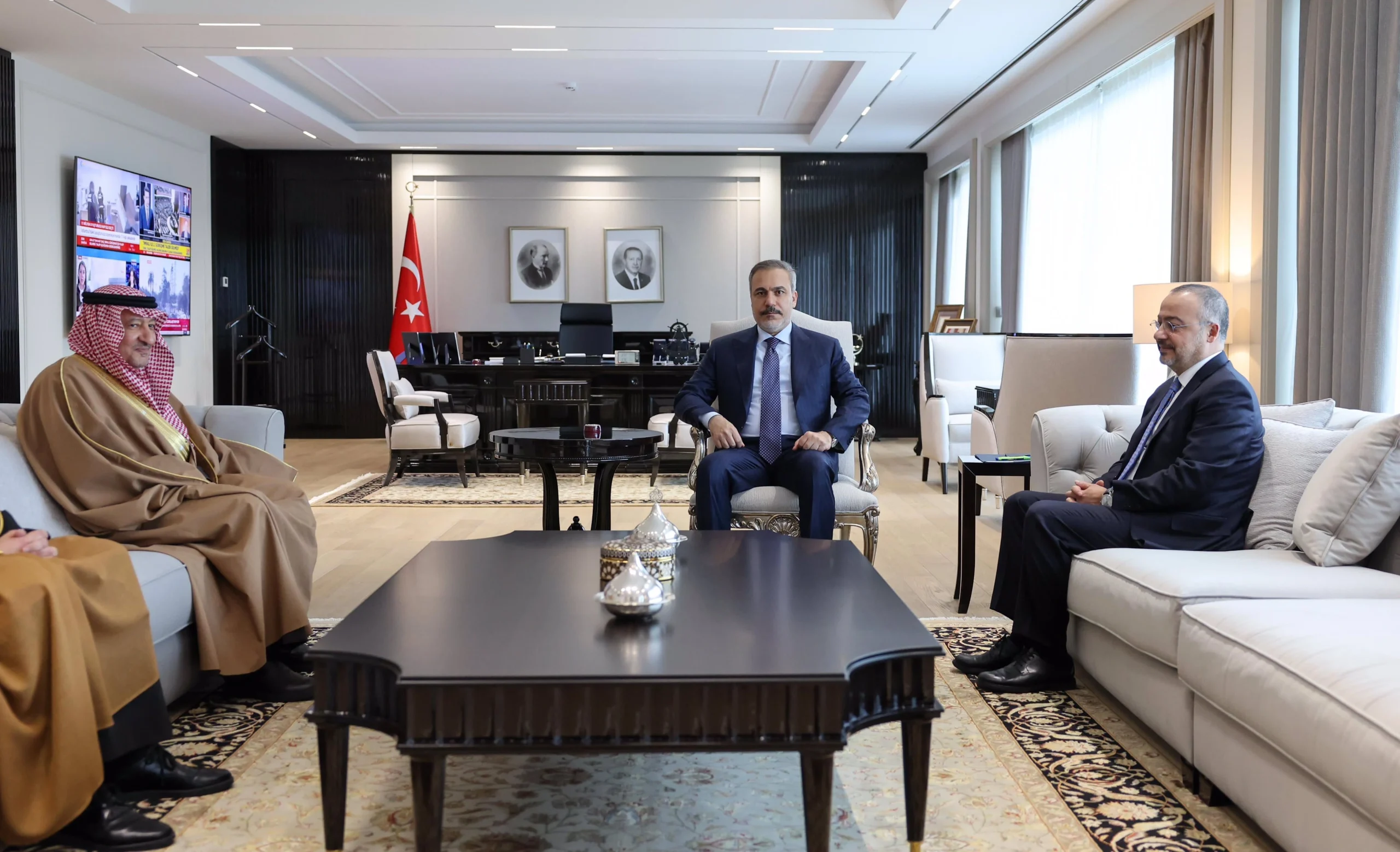 Dışişleri Bakanlığının X sosyal medya hesabından yapılan paylaşıma göre Fidan,