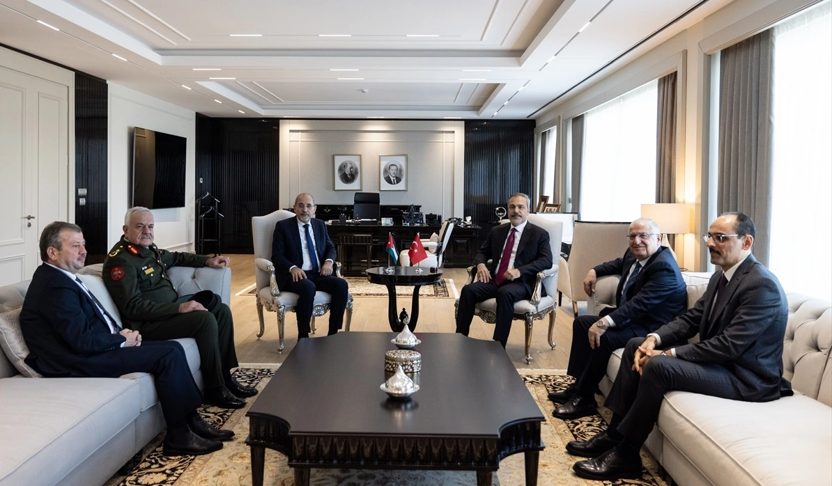 Dışişleri Bakanı Hakan Fidan, Ürdün Dışişleri Bakanı Eymen es-Safedi ile