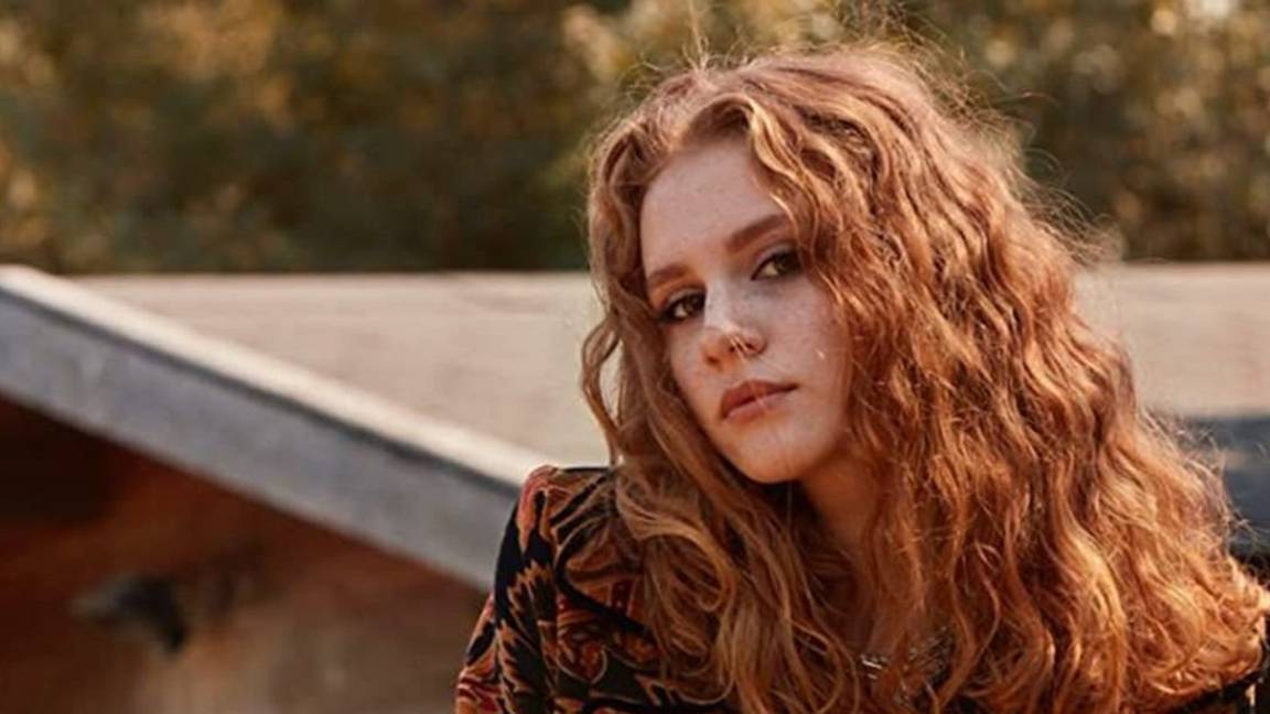 Flaş Ayrılık! Deha'nın Esmesi Ahsen Eroğlu Diziden Ayrılıyor mu, Neden? Flaş Ayrılık! Deha'nın Esmesi Ahsen Eroğlu Diziden Ayrılıyor mu, Neden?