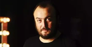 &nbsp; Kardan Aydınlık dizisi Fikret kimdir, gerçek adı nedir? TRT