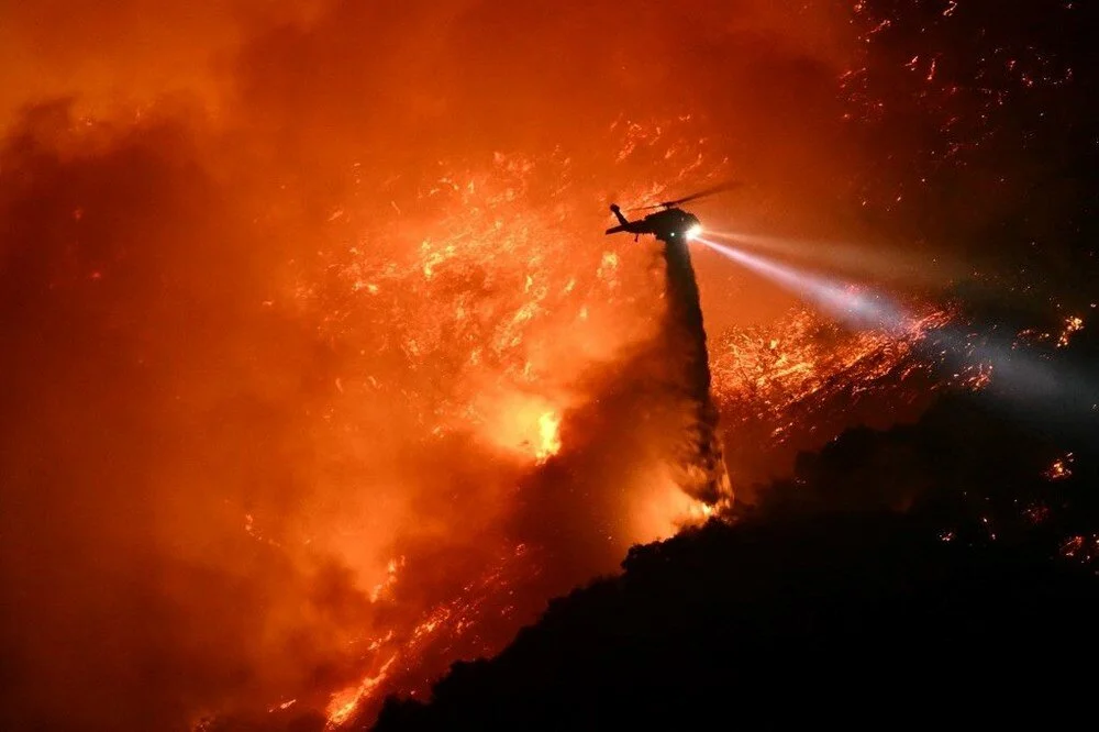 Los Angeles yangınlarında ateş hortumlarının oluşması endişe yarattı. Yangın, şiddetli