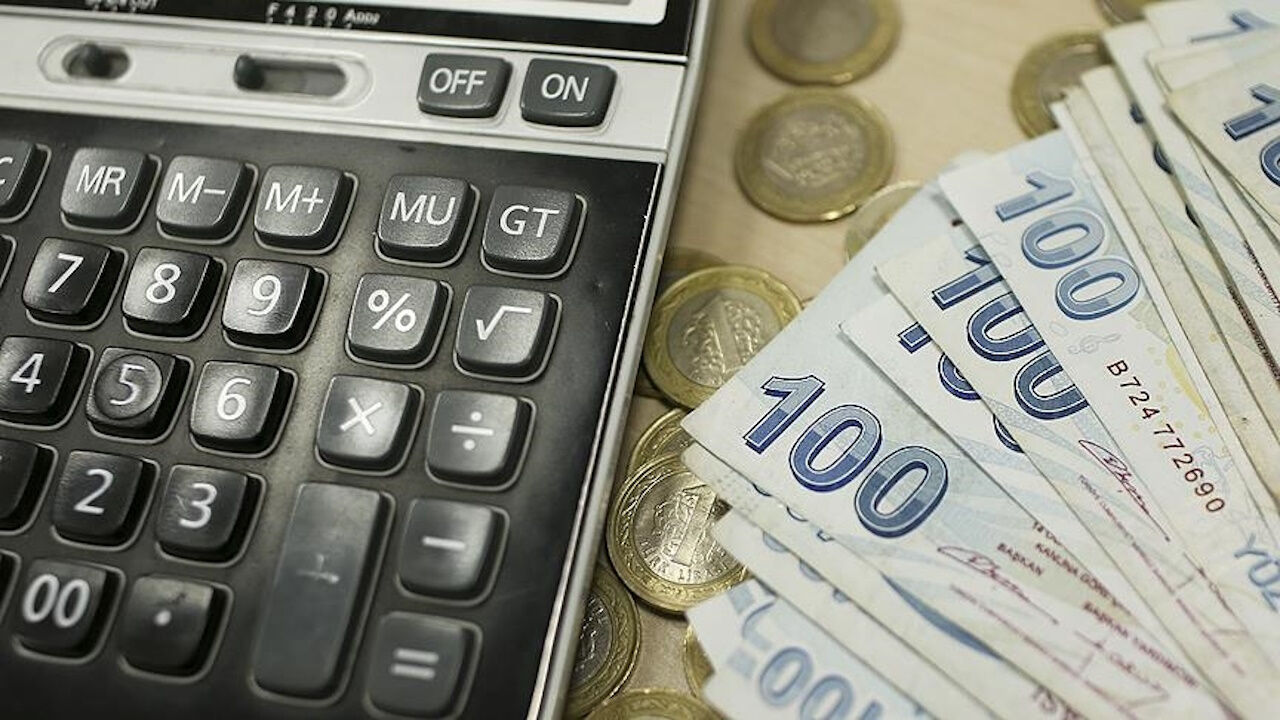 Memur ve emeklilerin gözü kulağı, 2025 yılı zam oranlarının ardından