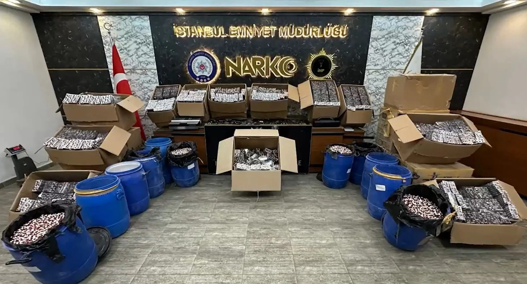 İçişleri Bakanı Ali Yerlikaya sosyal medya hesabından yaptığı açıklamada, NARKOKAPAN-6