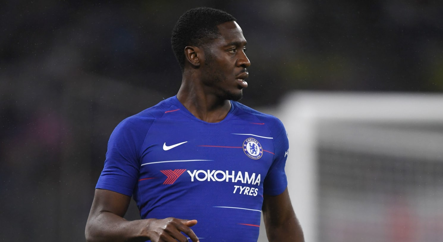 Galatasaray’ın transfer gündeminde olduğu iddia edilen başarılı futbolcu Ola Aina,