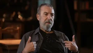 Orhan Alkaya kaç yaşında? BluTV’nin sevilen tarihi komedi dizisi Prens,