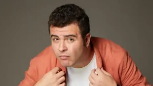 Safa Sarı Kimdir? Televizyon ekranlarında sergilediği performanslar ve taklit yeteneğiyle