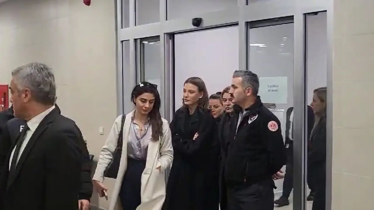 İstanbul Cumhuriyet Başsavcılığınca, bazı sanatçı ve oyuncuların menajerliğini yapan Barım