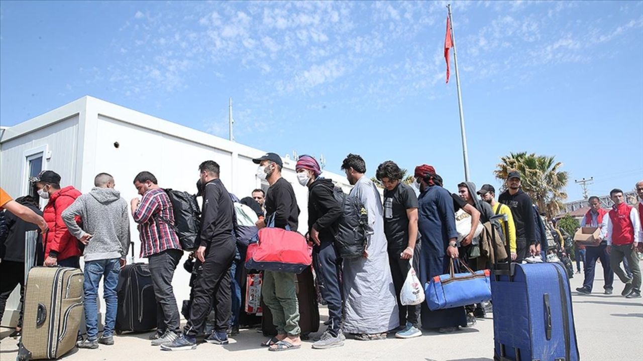 Suriyeli Kaç Kişi Ülkesine Döndü? Bakan Ali Yerlikaya Dönen Suriyeli Sayısını Açıkladı