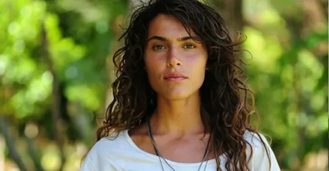 Survivor 2025 Serenay Aktaş Haftalık Ne Kadar Para Alıyor? Survivor Yarışmacılarının Kazançları, Maaşları ve Serenay Aktaş'ın Aldığı Ücret