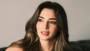 Zehra Yılmaz Kimdir? Zehra Yılmaz, Türk televizyon ve sinemasında hızla