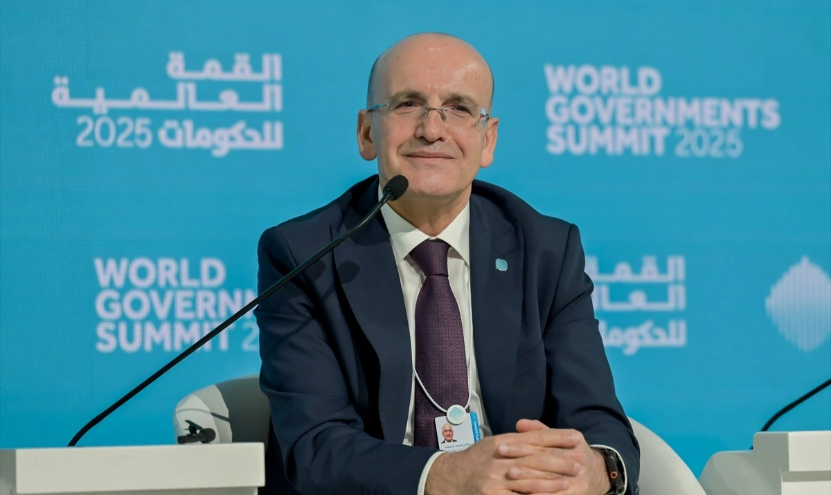 Hazine ve Maliye Bakanı Mehmet Şimşek, dün Birleşik Arap Emirlikleri’nin