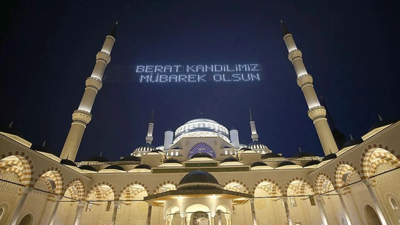 Berat Kandili’nin Önemi Nedir, Hangi İbadetler Yapılır? Berat Kandili, İslam
