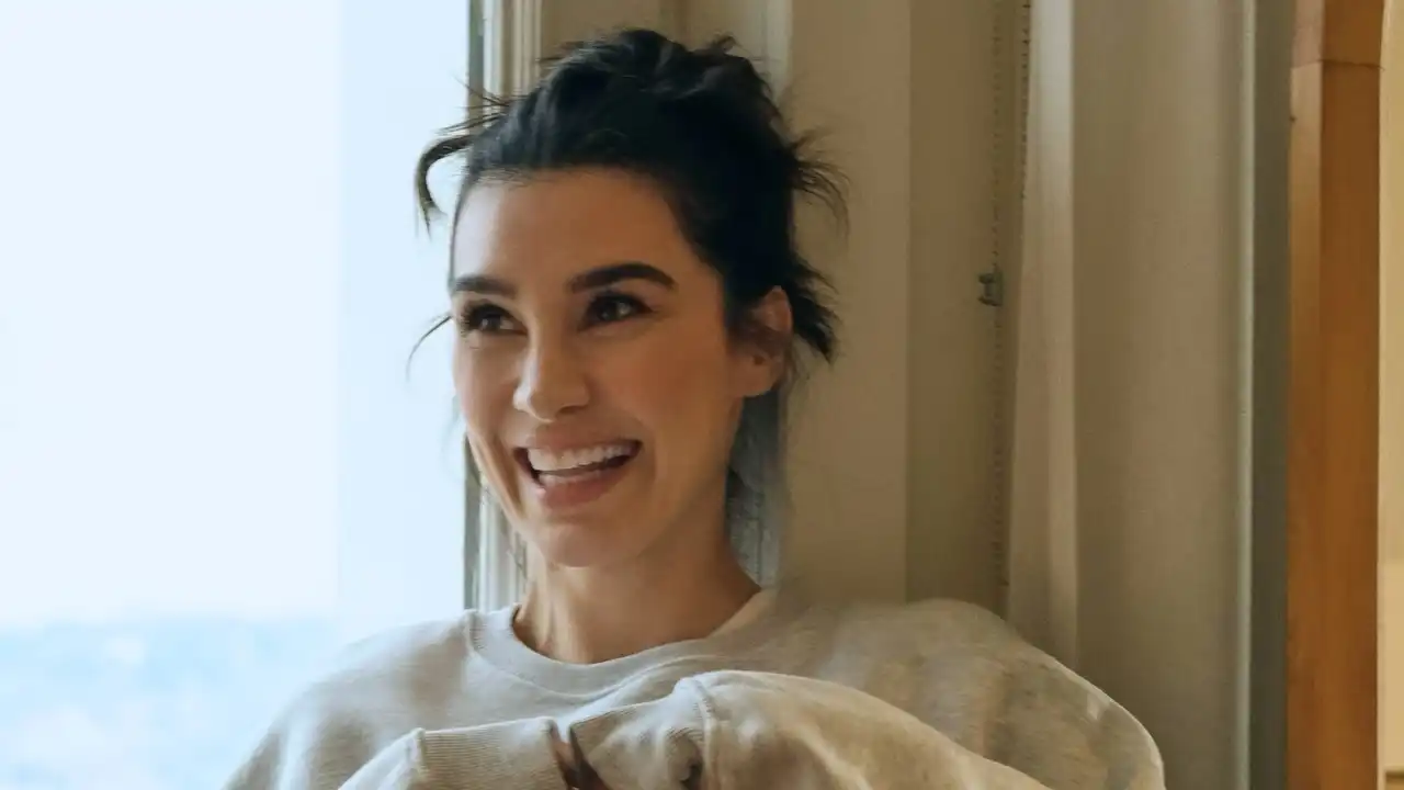 Burcu Kıratlı kimdir