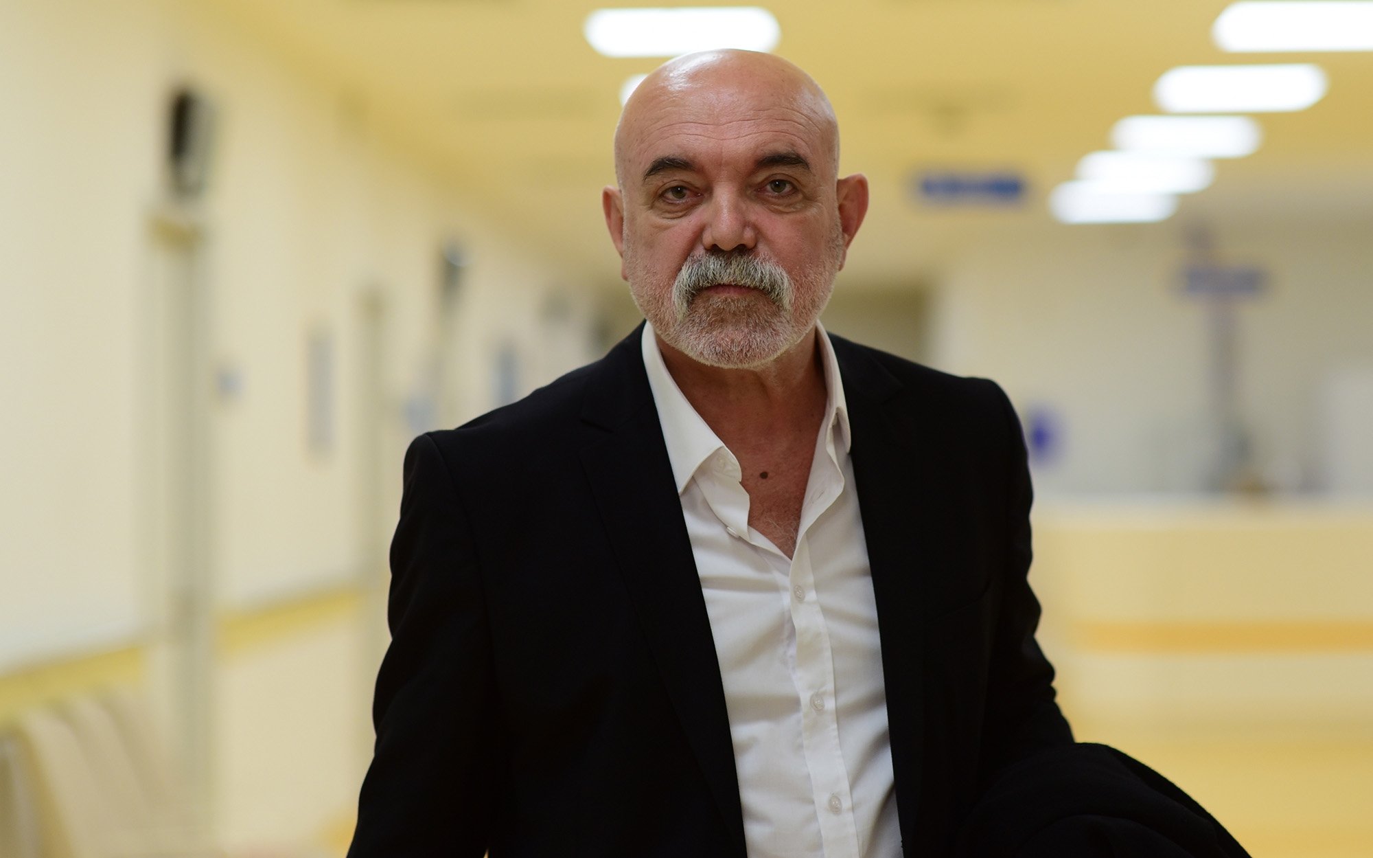 Ercan Kesal Biyografisi: Kaç Yaşında, Aslen Nereli, Evli mi, Hangi Dizi ve Filmlerde Rol Aldı?