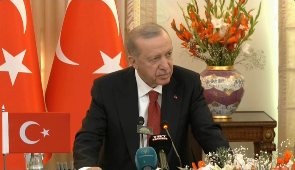 Cumhurbaşkanı Recep Tayyip Erdoğan, Pakistan Başbakanı Şahbaz Şerif ile ortak