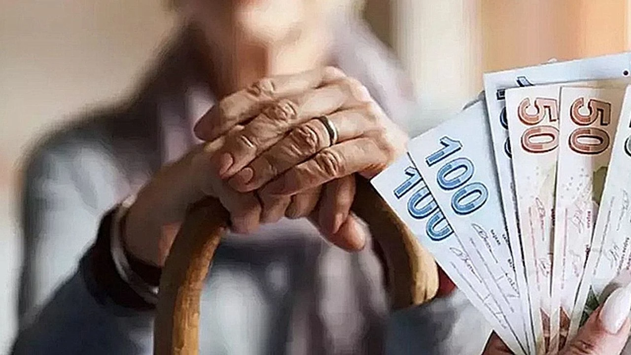 Aile ve Sosyal Hizmetler Bakanı Mahinur Özdemir Göktaş, yaptığı yazılı