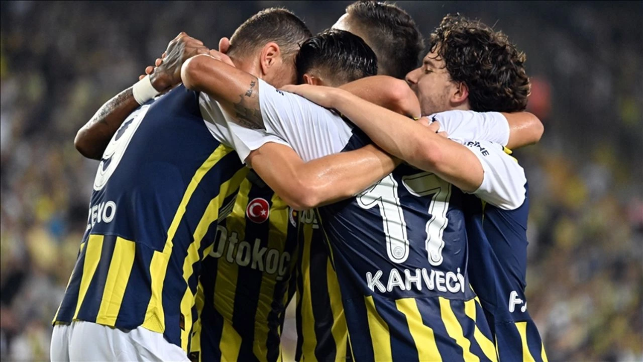 Fenerbahçe - Rangers Maçı Canlı Ne Zaman, Hangi Kanalda, Saat Kaçta? Şifresiz Mi, Nereden İzlenir?