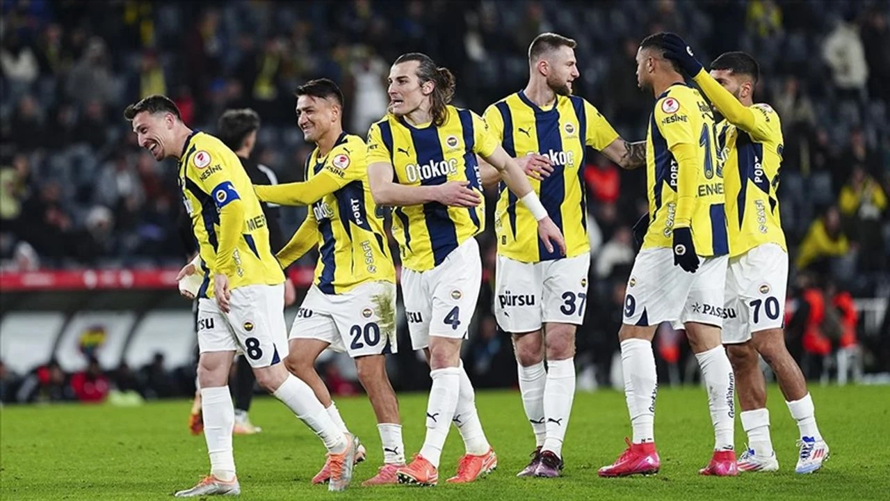 Fenerbahçe, UEFA Avrupa Ligi son 16 Play-Off turu ilk maçında