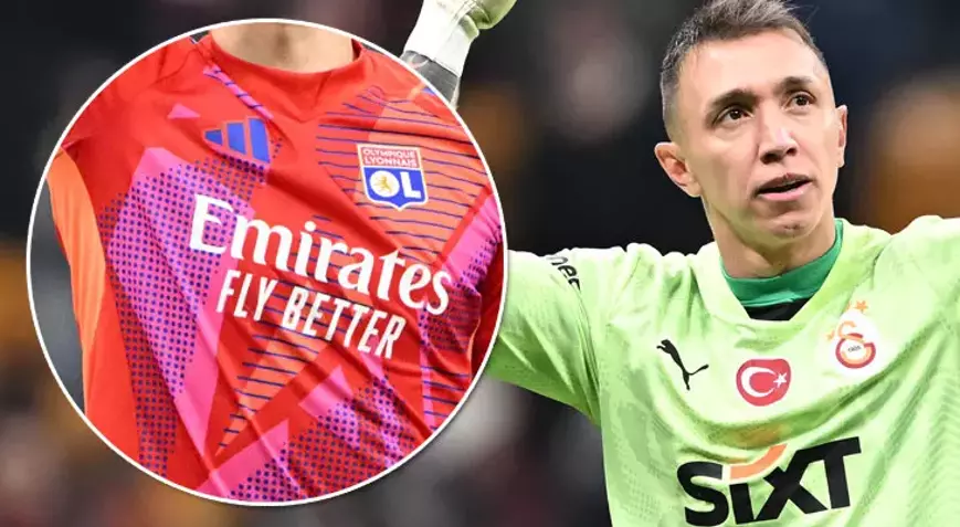 Galatasaray'da Muslera’nın Yerine Sürpriz Kaleci! Menajeri İstanbul'a Geldi