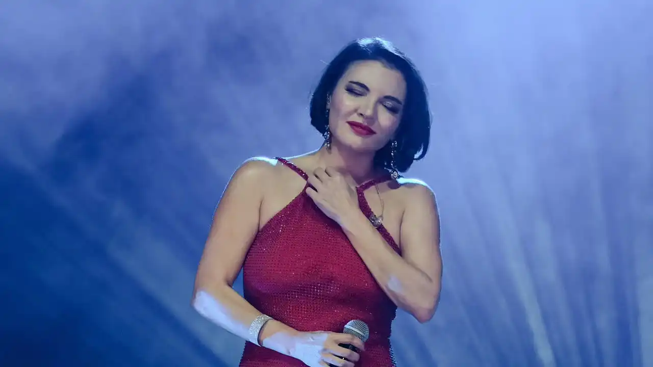 Göksel Kimdir