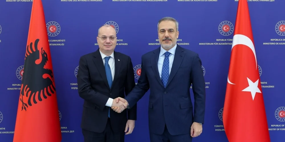 hakan fidan arnavutluk