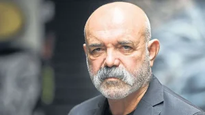 Türk televizyon dünyasında büyük ses getirmesi beklenen Veliaht dizisi, güçlü