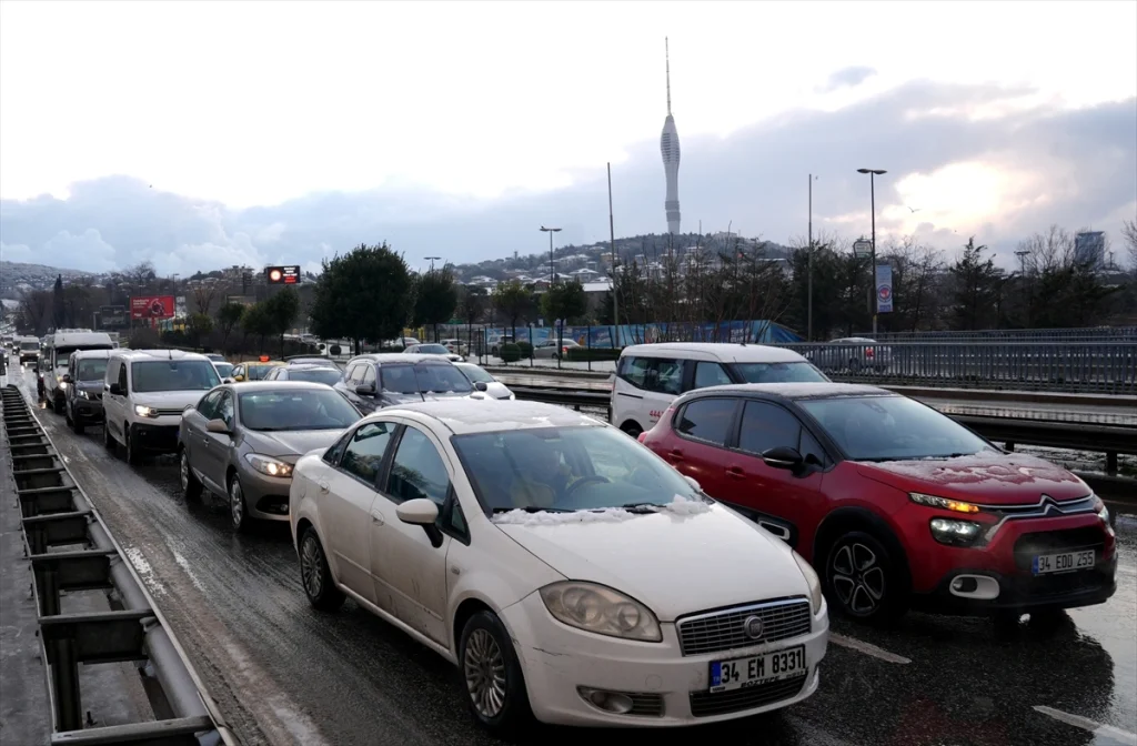 istanbul kar trafik yoğunluğu 2